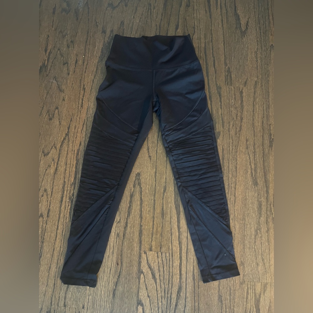 Aerie Black Leggings with Ribbed Texture